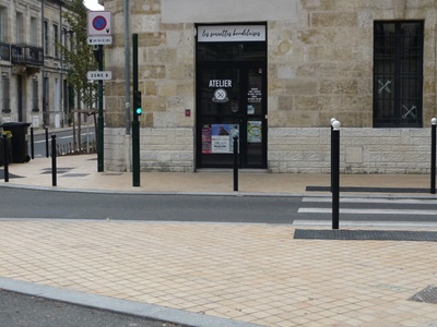 carrefour rue de Pessac